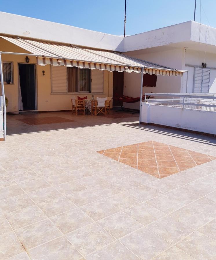 Prázdninový dům Sunny House Vathí